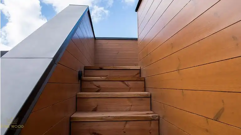 راه پله چوبی