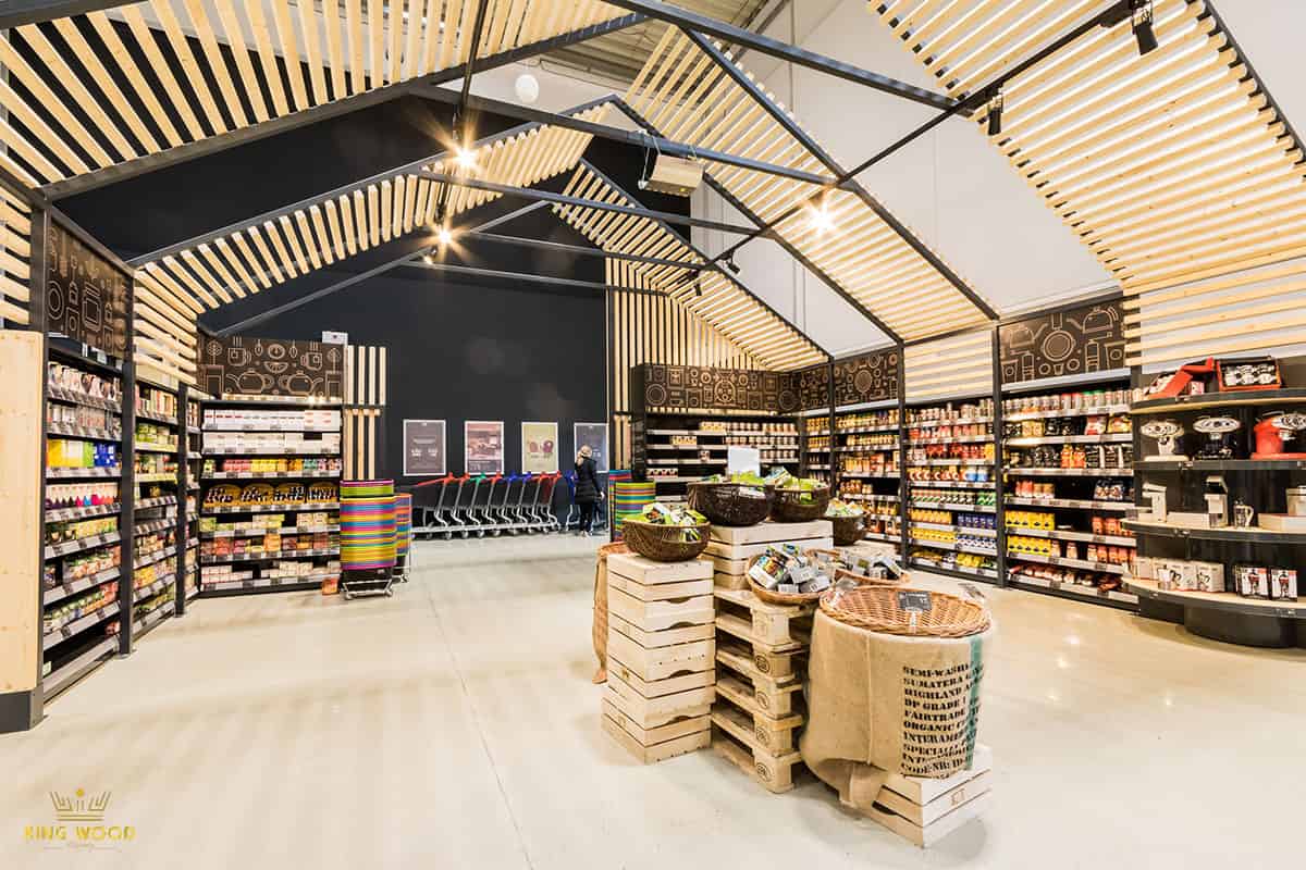 نصب چوب روسی در دکور مغازه